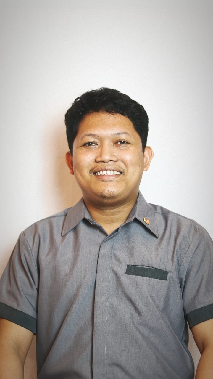 Angelou Tomales Bayron